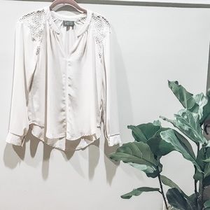 ASTR Lace shoulder top XS